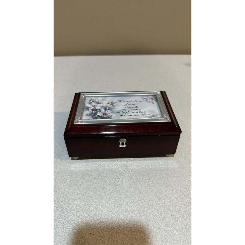 A Nurse's Prayer Wooden Music Jewelry Box Lock Clip Missing Excellent Condition